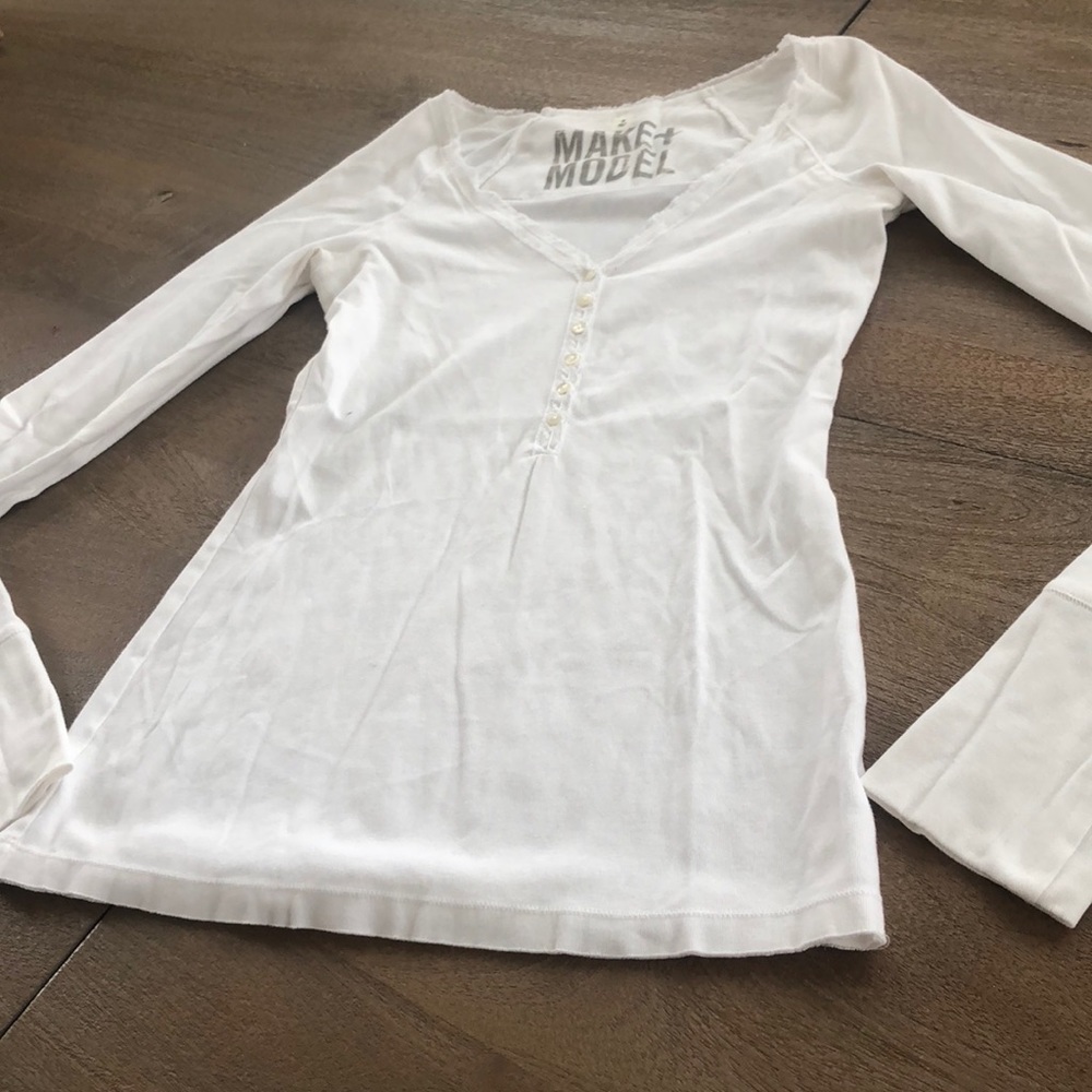 White deep V Henley - Picture 4 of 7